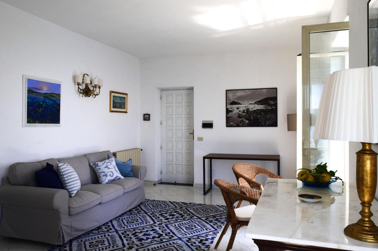 Il Giardino Selvatico Di Succellario - Apartments Barano dʼIschia Dış mekan fotoğraf